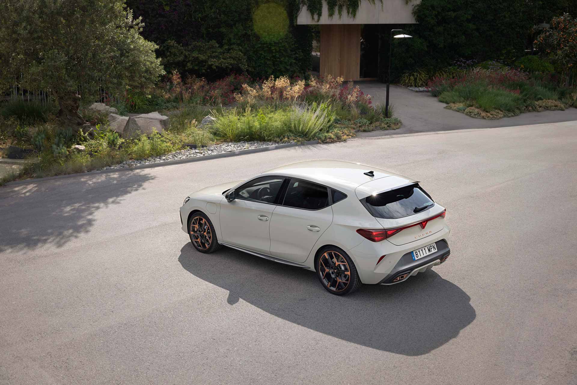 Novi Cupra Leon eHybrid